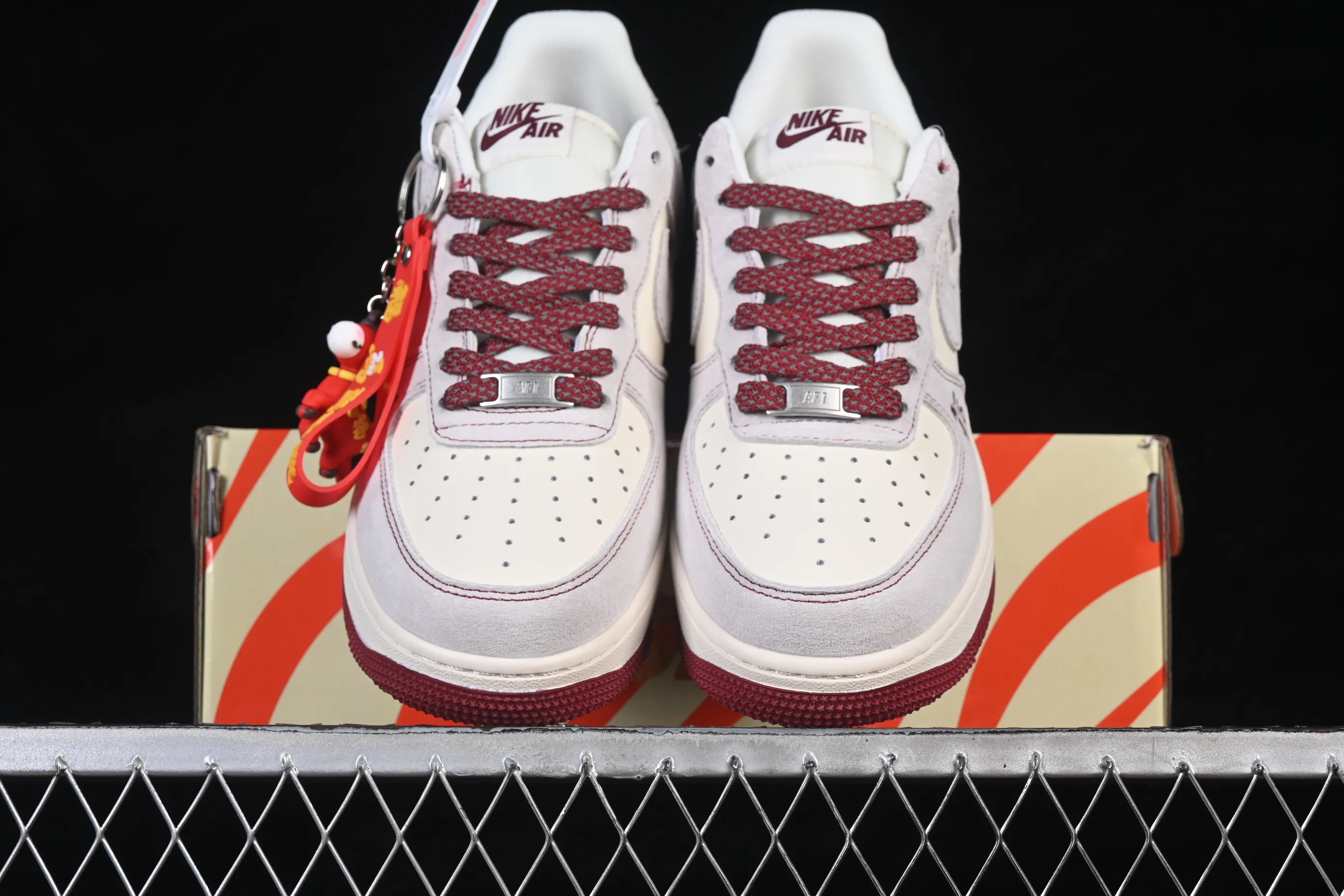 All categories Nk Air Force 1 Air Force series Nk Air Force 1 Low Air Force low-top Nike Air Force 1'07 Low Good luck in the Year of the Horse, good luck and good luck Air Force 1 low-top casual sneakers FC1688-261